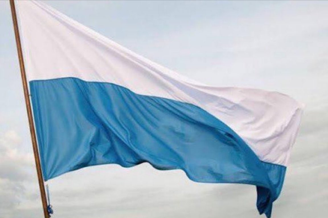 Un partido es un espacio de discusión interna donde se elaboran programas y se forman consensos. Puente entre las demandas ciudadanas y las decisiones gubernamentales. 

Feliz cumpleaños <a href="/PNACIONAL/">Partido Nacional</a> 
Viva los Blancos !!!