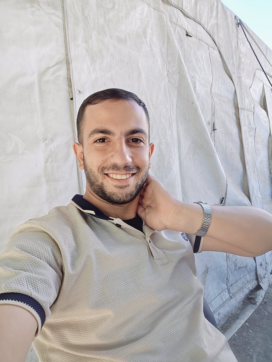 msr3y1's tweet photo. دعواتكم لعريس الجنة
اني لأرجو الله ان يرفع مكانته في الفردوس الأعلى من الجنه بدعاء كل المسلمين https://t.co/yDdLmaigPF