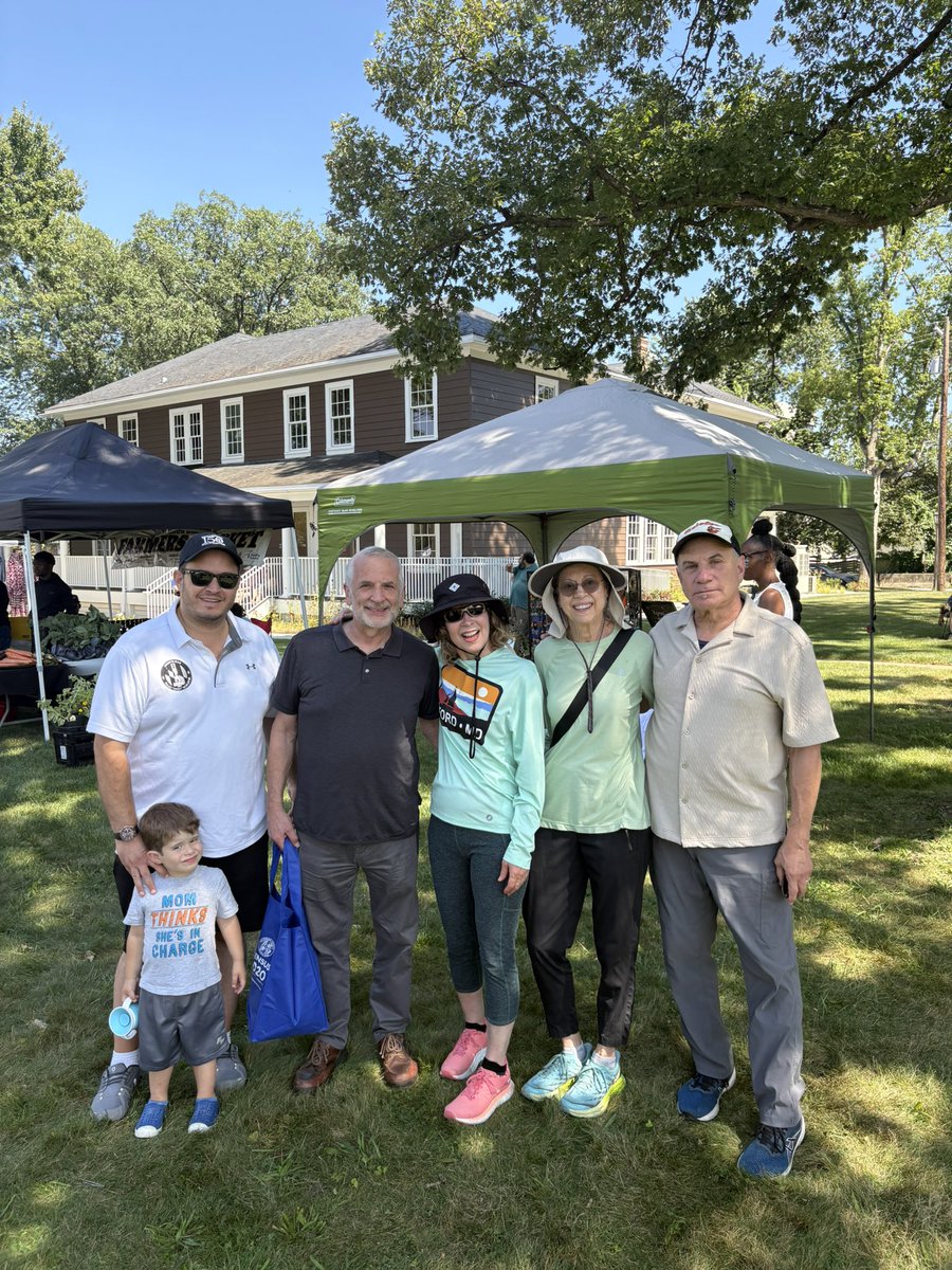 CouncilmanIzzy's tweet photo. Taste of Northwest 2025 was an amazing success today! From Park Circle to Pikesville, we have a lot to celebrate in the northwest corridor of our region. Thanks to the Pikesville Armory for hosting a wonderful showcase of live arts, live music, delicious food and so much more. https://t.co/63ShX6Brfb