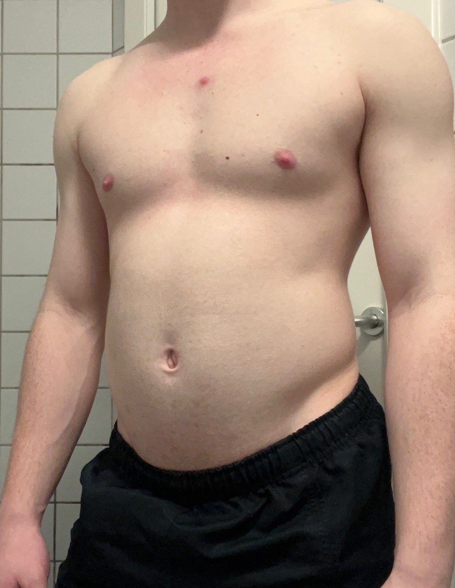 bulking_boy's tweet photo. Twink belly ——> chubby 🐷 https://t.co/KQ0cuzE6qP