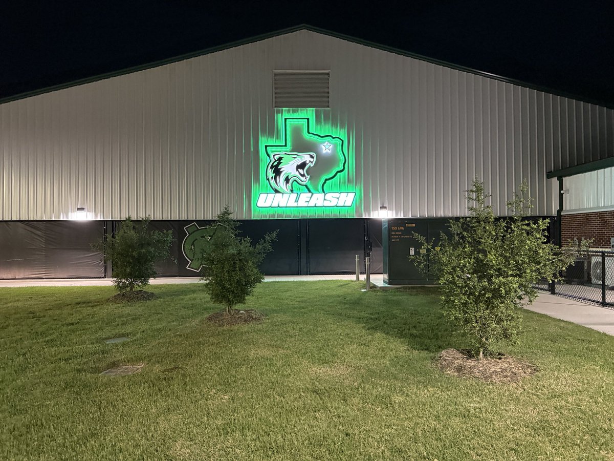 waterboy_Gil's tweet image. “Love seeing the Caddo Mills community and athletes fired up about this SPECTACULAR new sign we installed for Caddo Mills HS! This is truly next-level signage. #WhoIsNext #WaterBoyGraphics #TexasHS #WeBrandBig 

@waterboy_tx  @THSCAcoaches