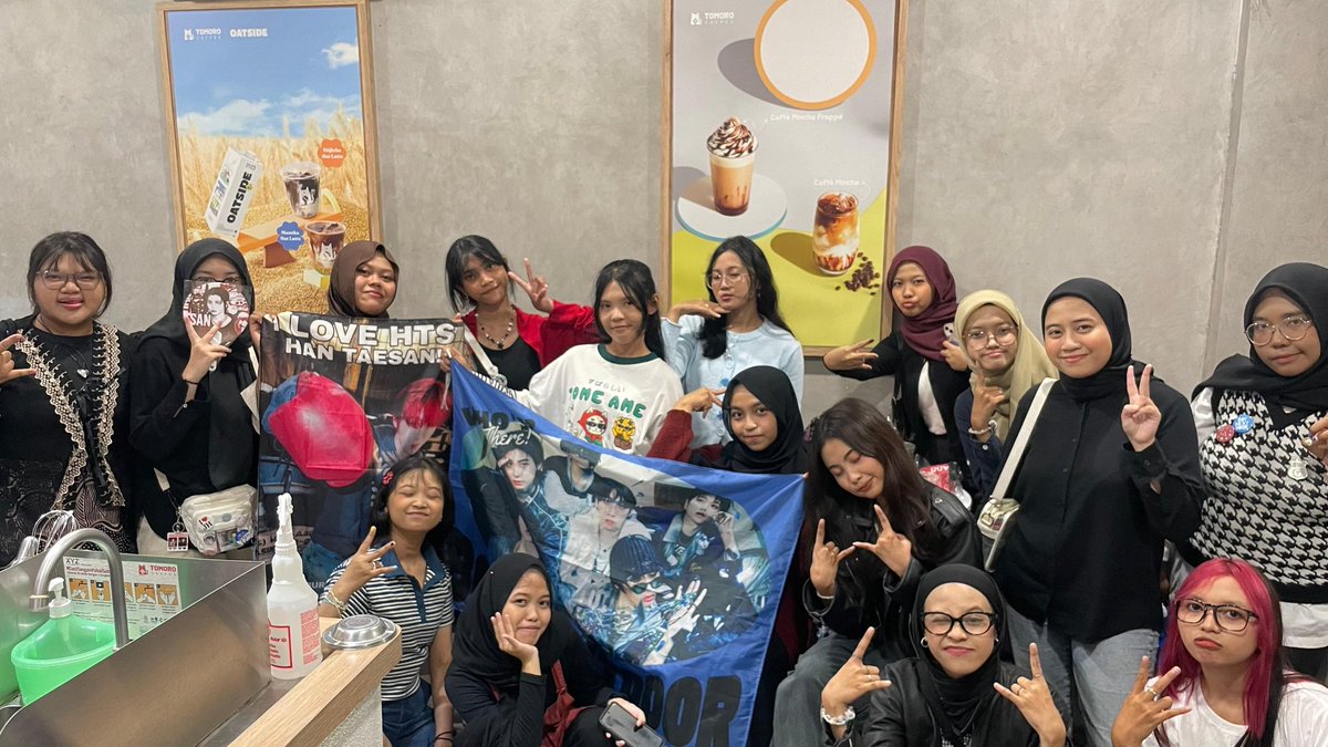 hoonyswie's tweet photo. ✨Clamat ulang tahun ayang✨

#810PARADE
#REDHEADTAESAN
#태산 #汉东旼
#태산 #TAESAN
#HAPPY_TAESAN_DAY https://t.co/S888iQ1Xt8