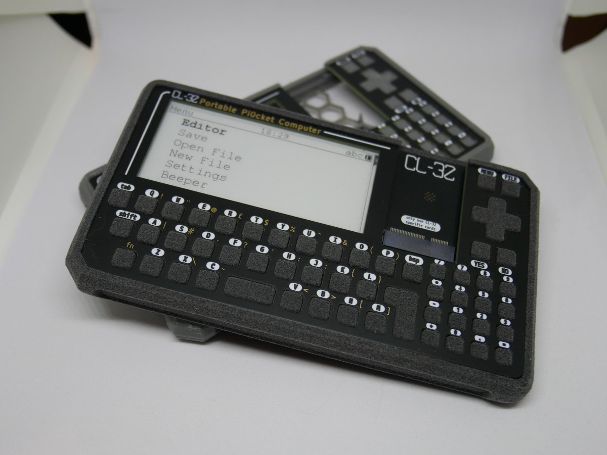 Pi0CKET's tweet image. Whipped out the light box for a quick photo shoot!! Looks awesome from any angle :) #CL32 #ESP32 #Pi0cket