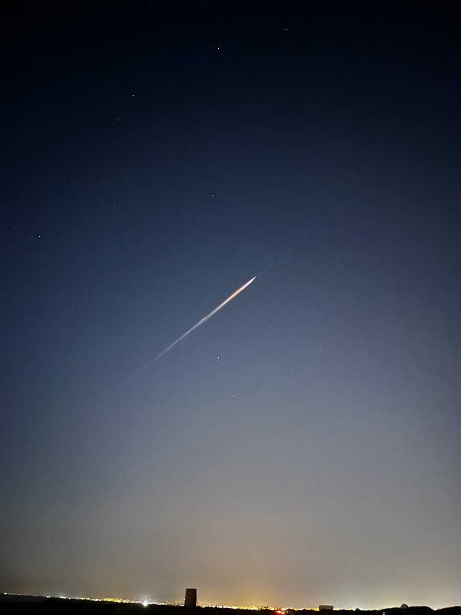 marinaconb's tweet photo. Regalos únicos del cielo. Seguramente no vuelva a ver algo así en mi vida. https://t.co/iwRLXMl5jT