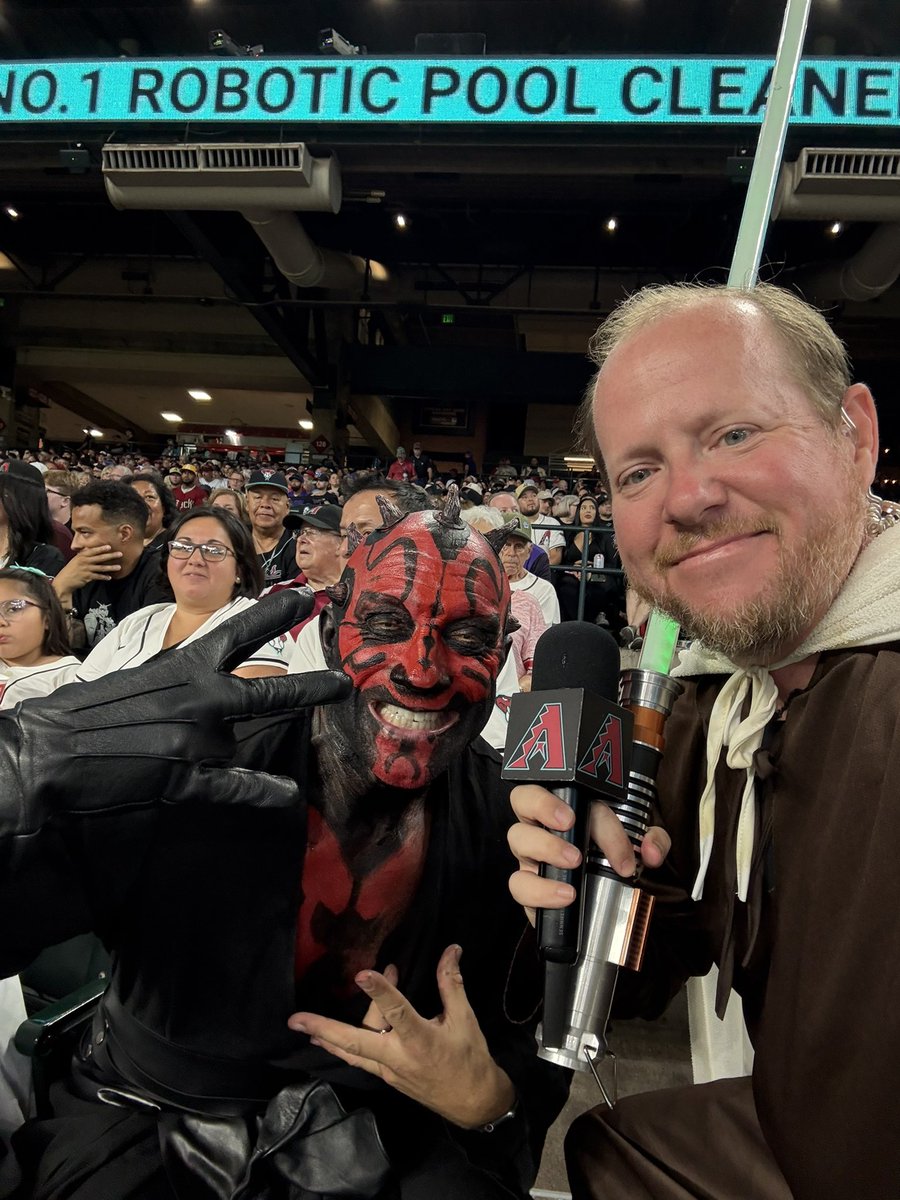 Just a regular work weekend <a href="/ChaseField/">Chase Field</a>…

#Dbacks #StarWars #PokemonGo
