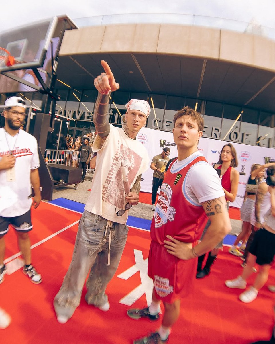 MGK DAY tweet media