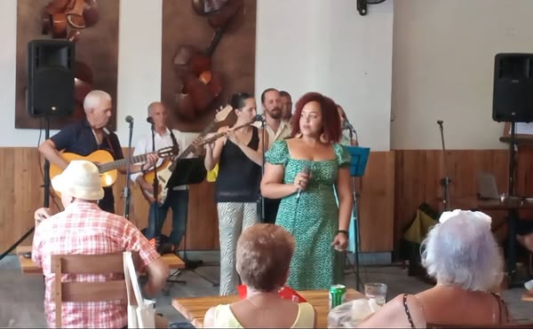 Gente con Swing con Peña Grupo EKWÉ transforma tardes del verano en un momento inolvidable en #Cienfuegos 
<a href="/SolMayelin/">Mayelín del Sol</a> <a href="/Armandocv781123/">Armando Carranza Valladares</a> <a href="/YolexiRdguez/">Yolexis Rodriguez</a>  <a href="/yulls_yusimi/">Yusimi Yulls Quintana</a> <a href="/CubanaLidice/">Lídice De Cuba 🇨🇺</a> <a href="/YaquedeCuba/">Yaquelin</a> <a href="/agnes_becerra/">Agnes Becerra</a> <a href="/JosCarlosZarag4/">José Carlos Zaragoza</a> <a href="/alfonso_noya/">Alfonso Noya Martínez🇨🇺</a> <a href="/PerlavisionTV/">Perlavisión TV</a>