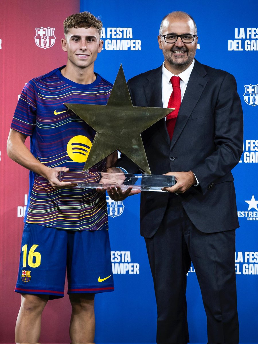 darink_dar95761's tweet photo. Joan Gamper Trophy›
Ikipe ya #fcBarcelone isoje imikino ya #PreSeason2025 itsinda #Como ihita inegukana igikombe.
Barcelona 5:0 Como fc
Full-time final
F. López 21', 35'
Raphinha 37'
L. Yamal 42', 49'
Iri kwitegura #shampion ya #laliga https://t.co/YrkZkpQkqx