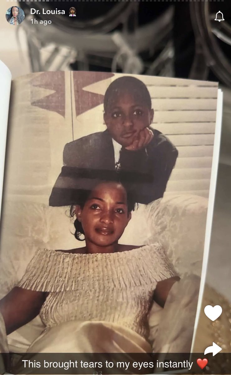 kwameSikapa10's tweet photo. @drlouisa_s to @davido 
“This brought tears to my eyes instantly” 😍❤️001🔥

#CHIVIDO2025 #ChividoInMiami2025 https://t.co/xCiw6SZbaa