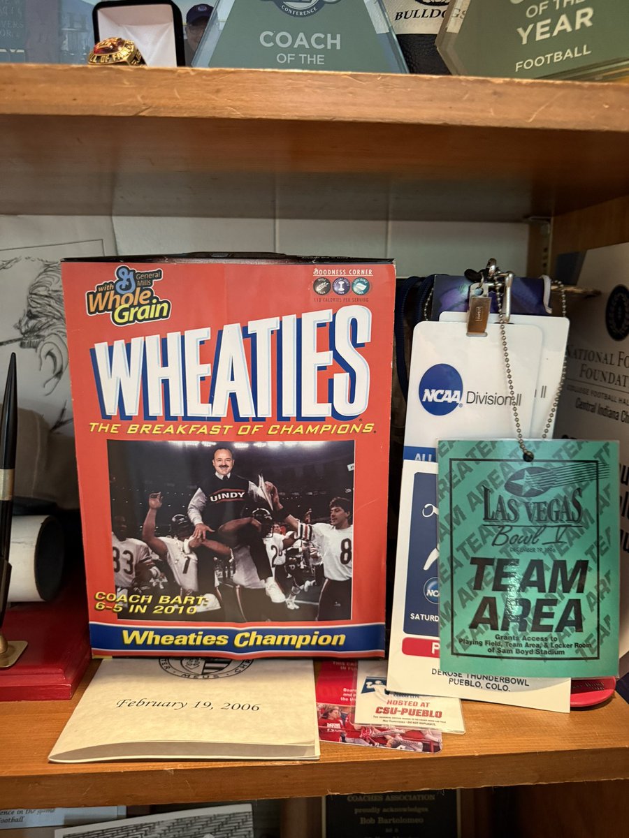 Recognize the guy on the Wheaties box? This guy likes to WIN. 

Look for episode 46 featuring Coach Bart, dropping on Wednesday, September 3rd, right after the start of fball szn. 

Subscribe now anywhere you get your podcasts to get updates sent straight to your phone.‼️