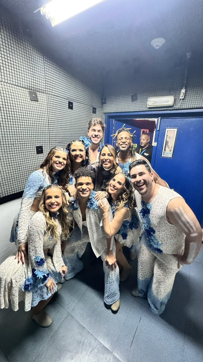 É agoraaaaaaa! GRUPO D #domingao <a href="/alvxaro/">alvaro</a> <a href="/WanessaCamargo/">Wanessa Camargo</a> <a href="/terezaseiblitz/">tereza seiblitz</a> Lucas leto ♥️♥️♥️♥️ #dançadosfamosos