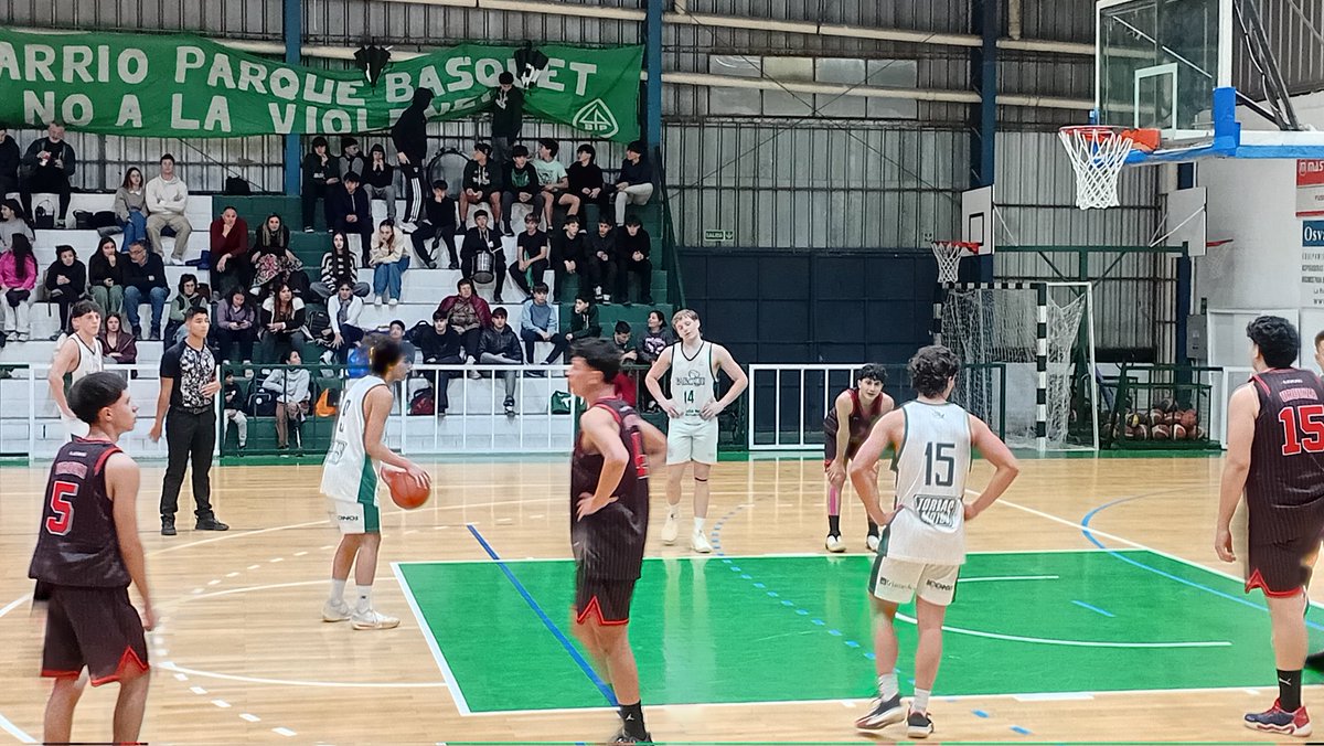 Barrio Parque Basquet (@basquetparque) on Twitter photo Final del primer cuarto del último partido del cuadrangular interregional de la Liga Formativa Federal U17
<a href="/BasquetParque/">Barrio Parque Basquet</a> 13 - Urquiza de San Juan 8. Final del primer cuarto del último partido del cuadrangular interregional de la Liga Formativa Federal U17
<a href="/BasquetParque/">Barrio Parque Basquet</a> 13 - Urquiza de San Juan 8.