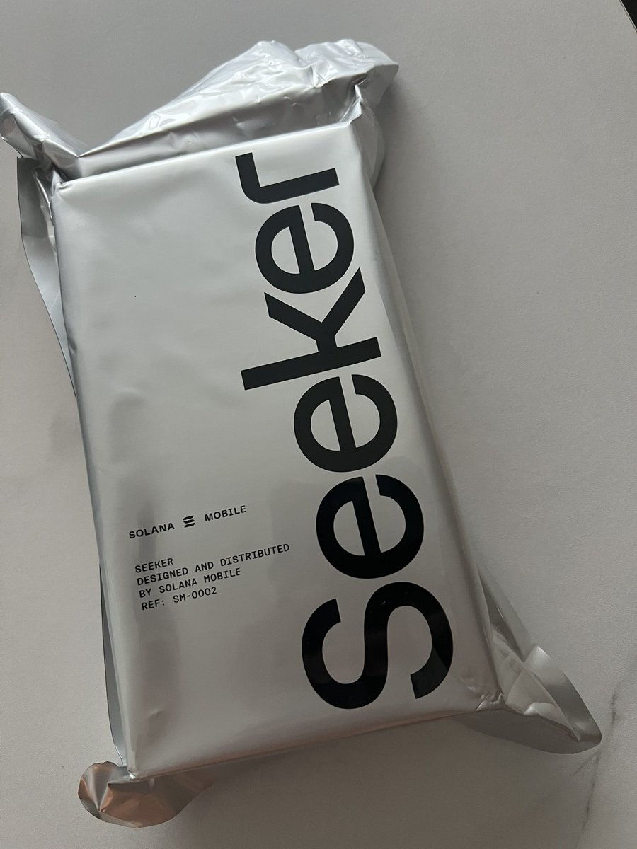 Just got my Solana Mobile Seeker phone, should I open it chat? <a href="/solanamobile/">Seeker | Solana Mobile</a> 
$Sol #SolanaMobile #Seeker