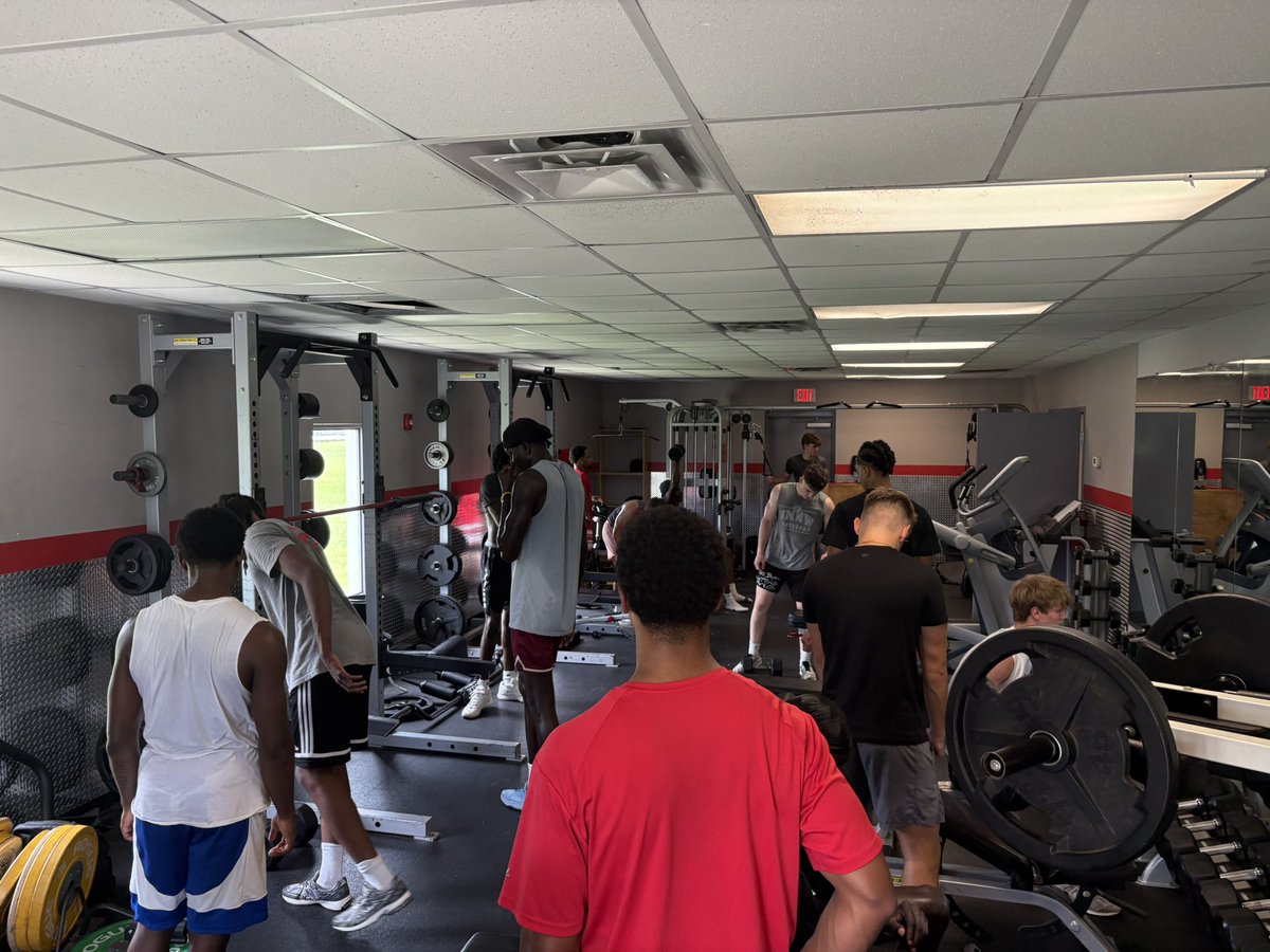 CoachTeeden's tweet photo. Got better today!! #GoFalcons https://t.co/Z4DkNmM4XS