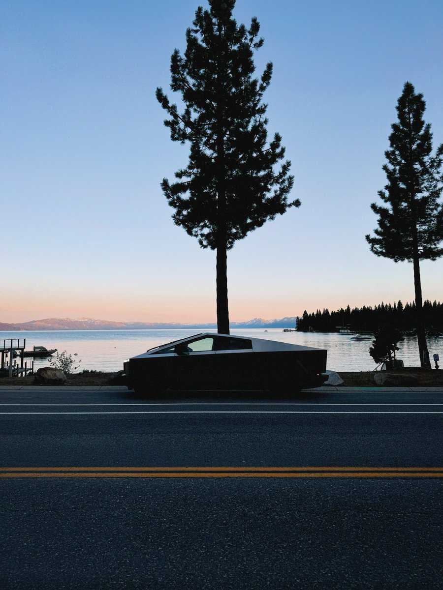 Cybertruck tweet media