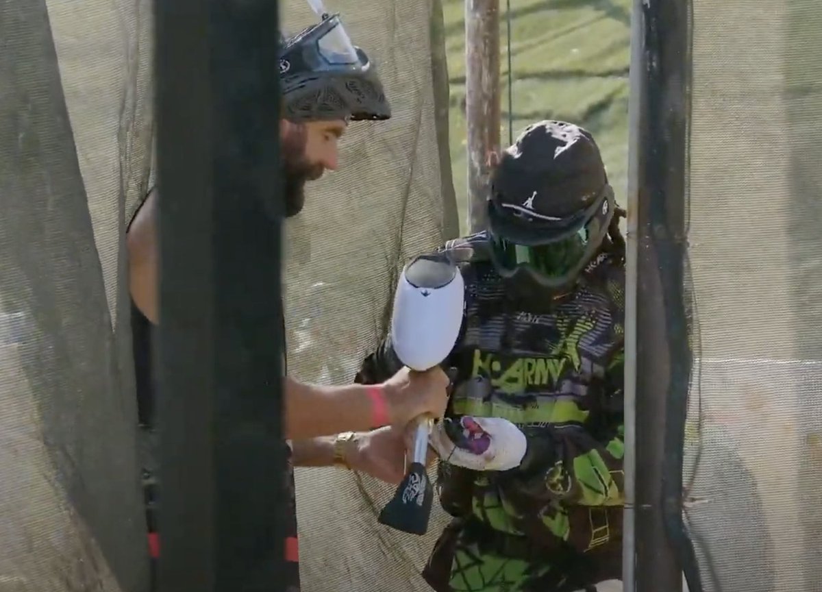 HKARMY's tweet image. we salute @MarkyHKARMY in the pits all day making sure all guns, tanks and loaders are dialed in before each match! #paintball