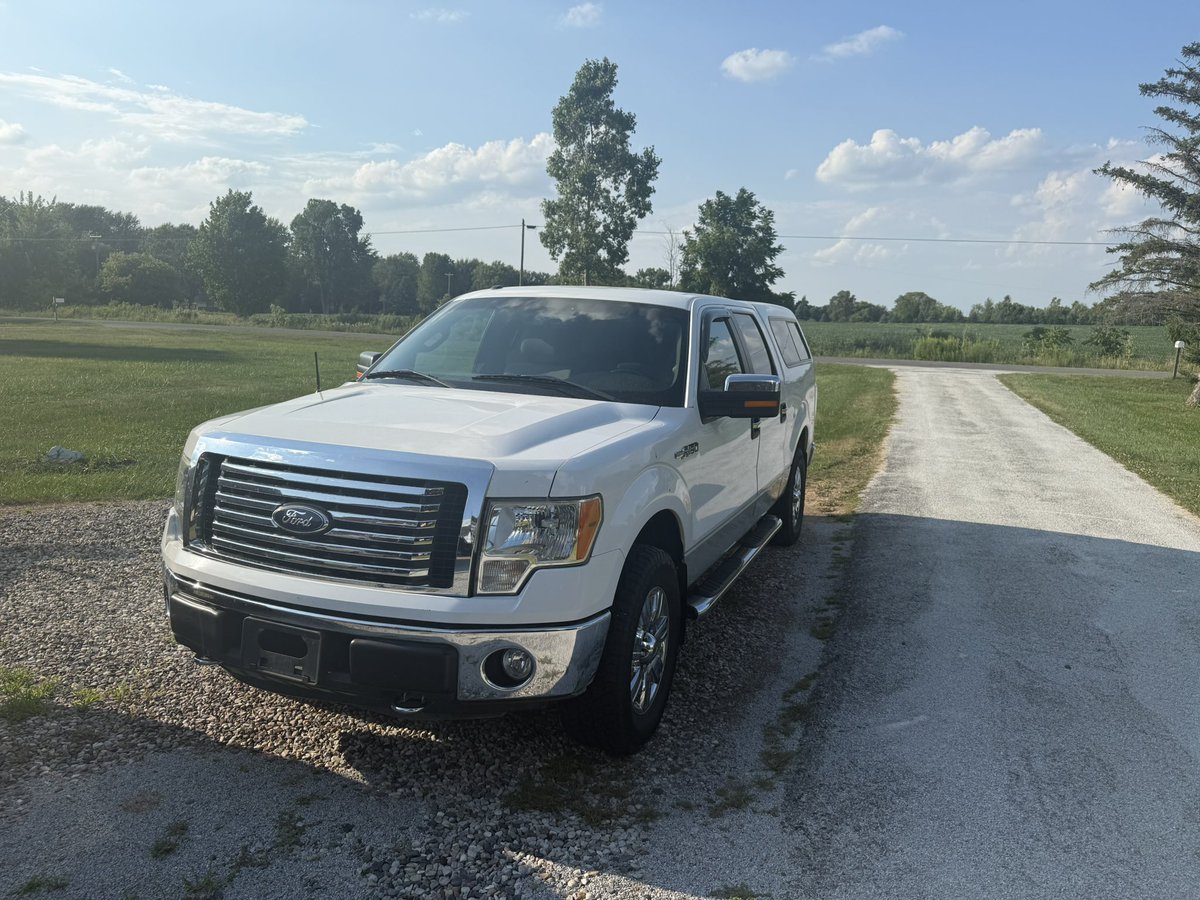 Byrdney's tweet photo. got me a new baby https://t.co/rjV20XxBt3