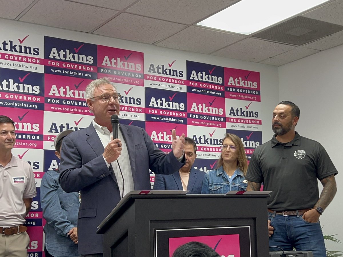 ScottPetersCA50's tweet photo. @ToniAtkins is a trailblazer, dedicated public servant, and a long-time friend. That’s why I’m supporting her in the race for California’s next governor.
It was great to celebrate the opening of her Campaign HQ in San Diego. It’s #ToniTime and there's no one better for the job! https://t.co/gh8vuJX5NL