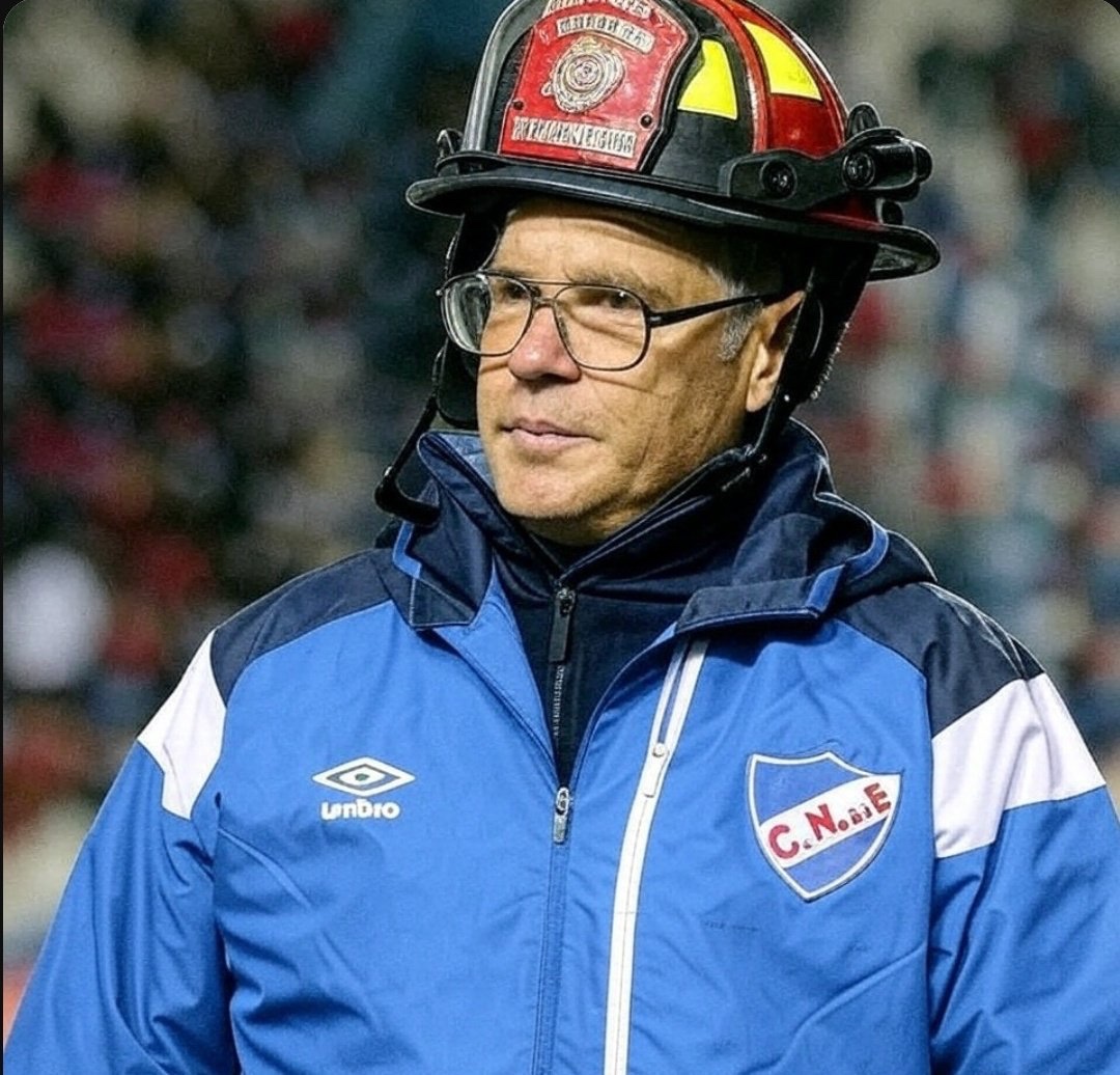 Y ahi es cuando todos lo miran a él
el que mejor sabe gambetear la ley
al que todos en el barrio 
llaman el Sensei
vos sabeis, vos sabeis