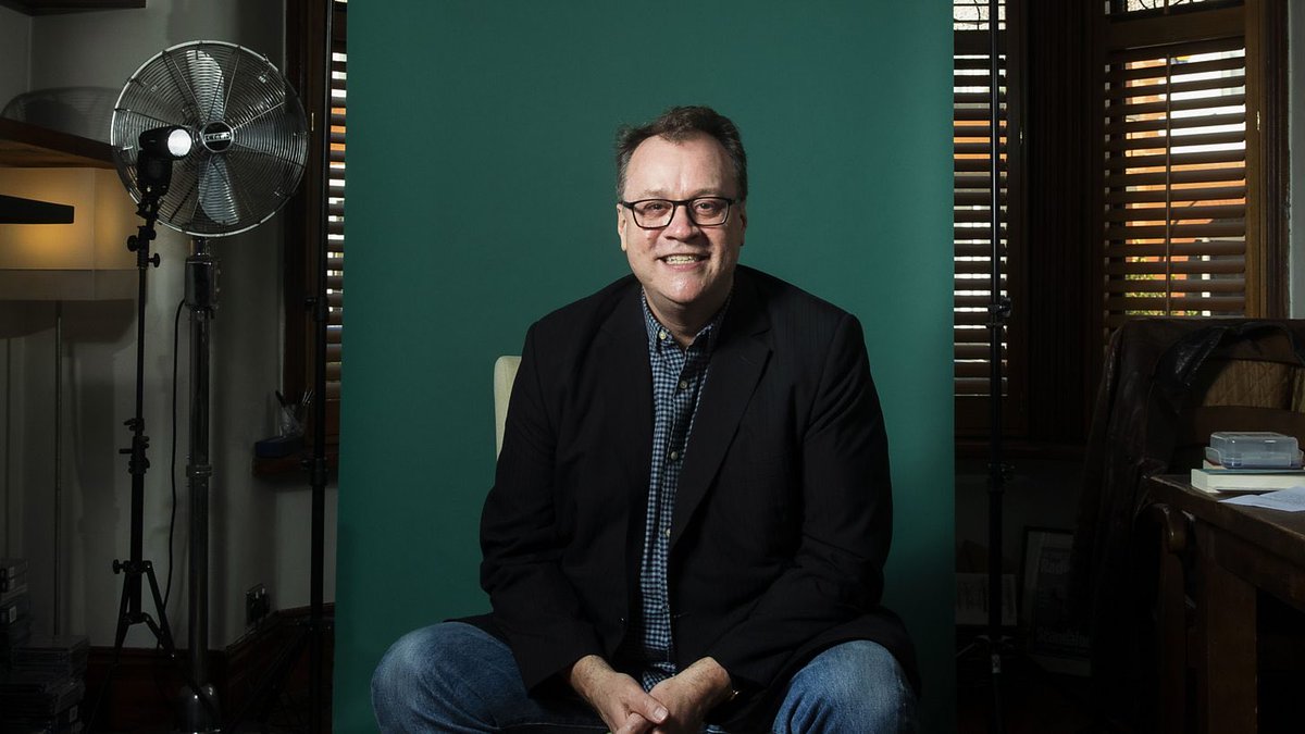DoctorWhoPN's tweet photo. Russell T Davies:

“I love Doctor Who, but I don’t own it. It’s not mine. So in the end, my heart will always be with the things that I own.”

 When asked about Doctor Who’s uncertain future, he laughed and said, “Behave!” https://t.co/NywAEdEWVe