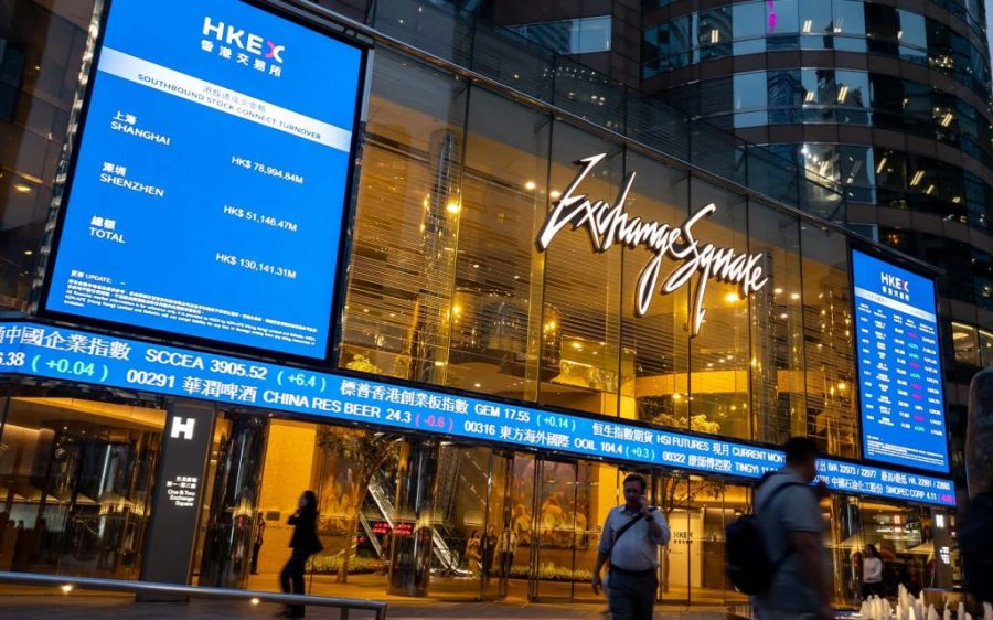 SoyIvanInversor's tweet photo. En 2 horas abre Hong Kong (Tokyo feriado).

El escenario está preparado, los tambores resuenan en el horizonte.

Los 123K~ son clave. Si rechazamos el nivel y formamos estructura, podríamos tener rango en BTC hasta final de Agosto.

Pero si vemos una ruptura limpia... prepárate. https://t.co/wCdfPIGDRD