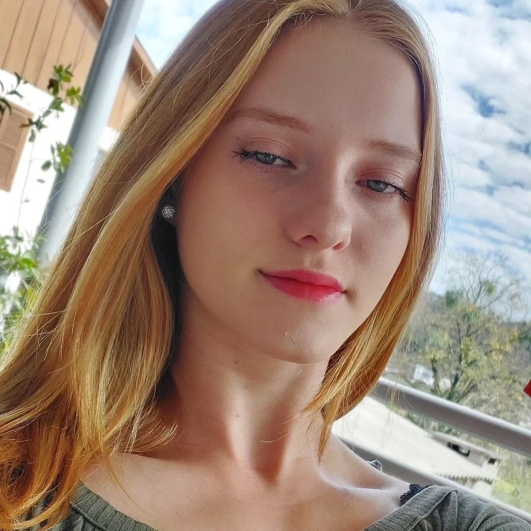 Clarafuckcutie's tweet photo. Being a good girl for men is really important to me, I feel that deserving to be called a "good girl" is what gives meaning to my life.And I think women who don't think like this are so stupid, it's so good to dedicate yourself to pleasing men, they are so good to us girls!!!! https://t.co/tKZvaBJd0W
