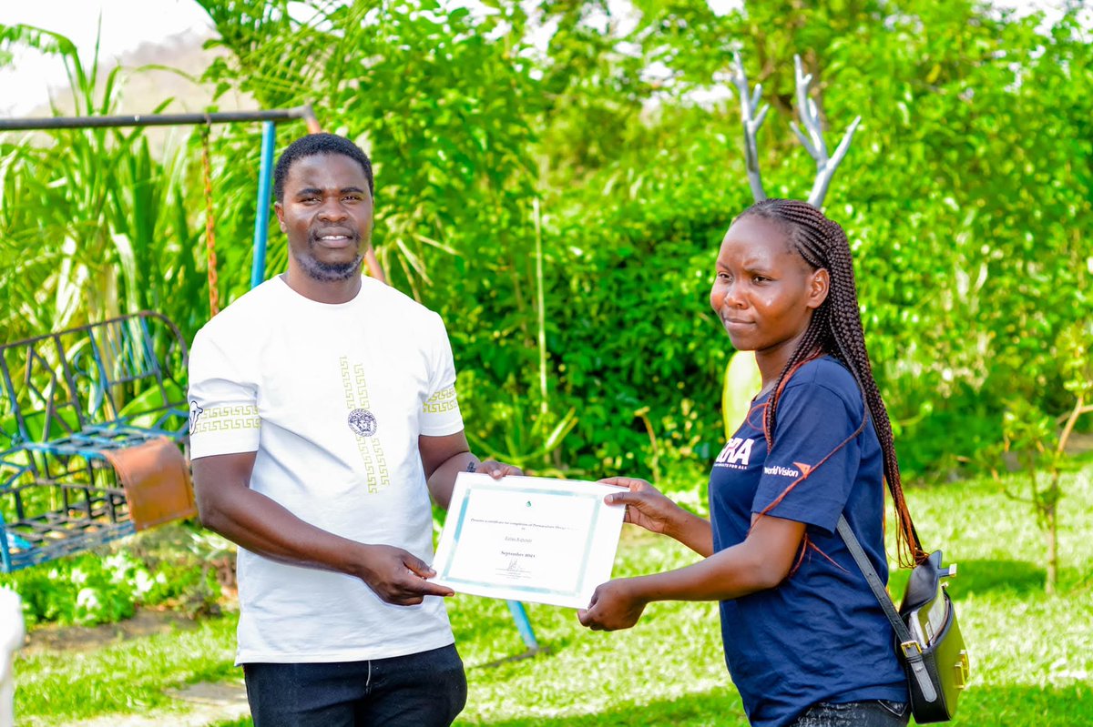 💰 There is money in permaculture

👩‍🌾 96 farmers &amp; field staff have been trained by our Organization 
🌍 From North, Central &amp; Southern Malawi
📚 A Week-long theory &amp; practice
🤝 Sponsored by COMSIP
🔄 Farmers will train others &amp; multiply  <a href="/ZSP_ORG/">Zayed Sustainability Prize</a>
<a href="/daphneewingchow/">Daphne Burgida Ewing-Chow</a> <a href="/WilliamAsiko/">William Asiko</a>