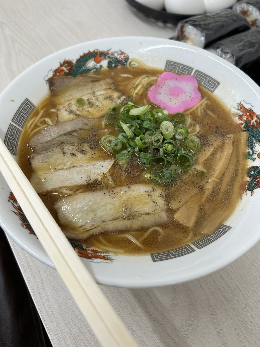 KominamiKayo's tweet photo. めっっっちゃ久しぶりの和歌山ラーメン🍜
正善✨
美味しかったー👍💕 https://t.co/dWhM7wh0wC