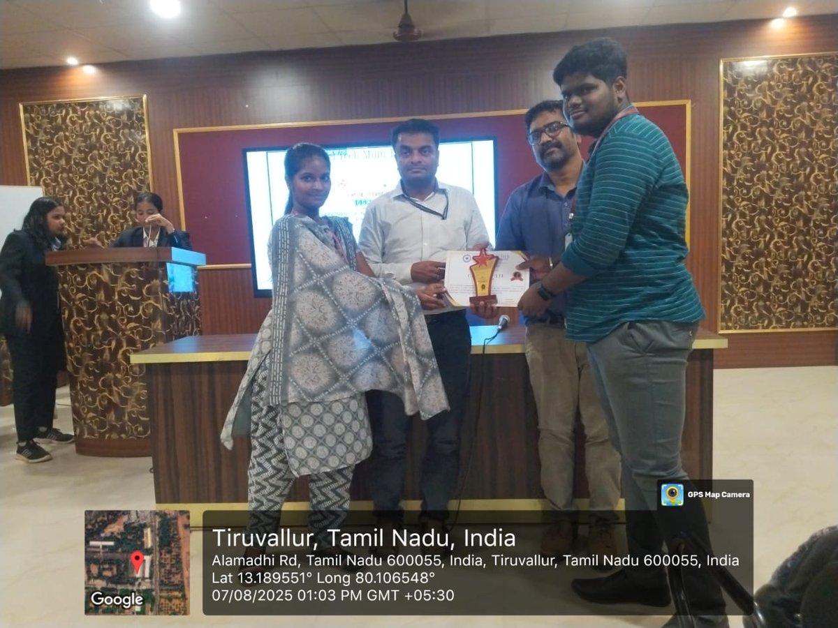 VelMultitech99's tweet image. The Department of IT, in association with BIS, organized Innoview&apos;25 Poster Presentation on August 7, 2025, led by Dr. R. Thiyagarajan. Students showcased creativity, teamwork, and impactful visual concepts.
#Innoview25 #VTMT #VelTechMultiTech #DepartmentOfIT #PosterPresentation