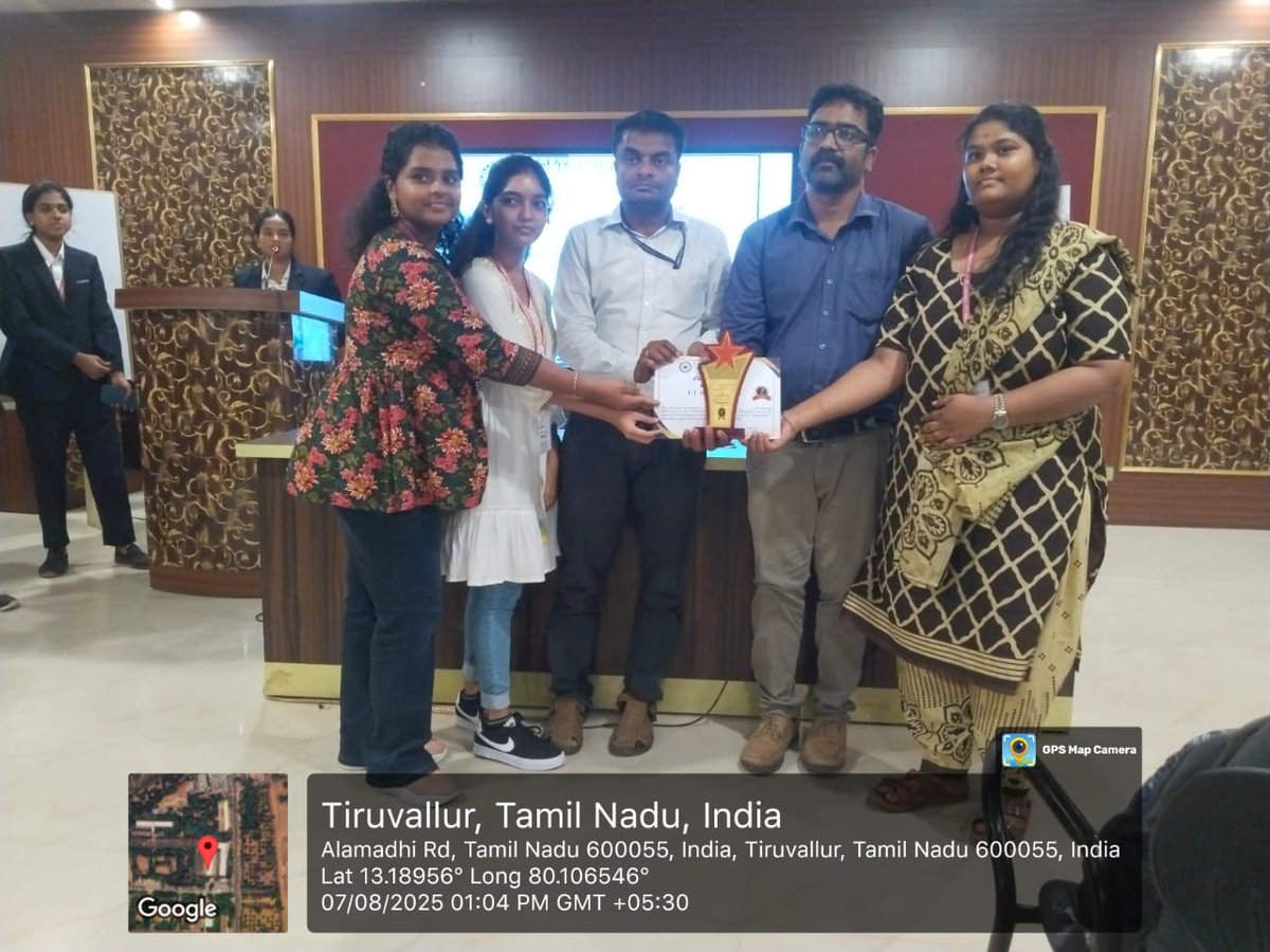 VelMultitech99's tweet image. The Department of IT, in association with BIS, organized Innoview&apos;25 Poster Presentation on August 7, 2025, led by Dr. R. Thiyagarajan. Students showcased creativity, teamwork, and impactful visual concepts.
#Innoview25 #VTMT #VelTechMultiTech #DepartmentOfIT #PosterPresentation