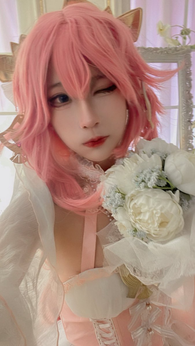 leng619's tweet photo. 早安週一❤️
昨天有沒有夢到小冷呢～
-
-
#八重神子 #原神 #花嫁 #cosplay #cos #coser https://t.co/Fkpi8eJAsa