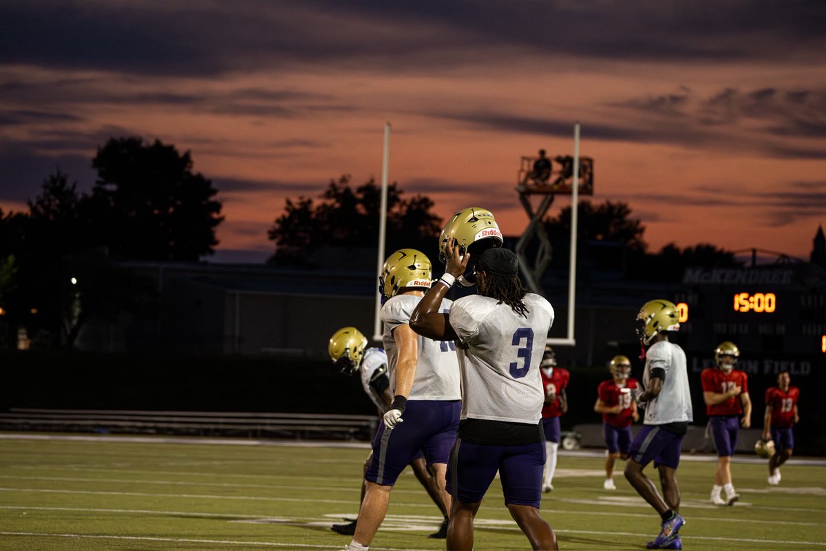 McKBearcats's tweet photo. …Dawn to Dusk…

Week 1️⃣ capped off under the Saturday Night Lights ➡️ Week 2️⃣ on deck

#BearcatsUnleashed #D2fb #GLVCfb https://t.co/Z8yy7ehtqo