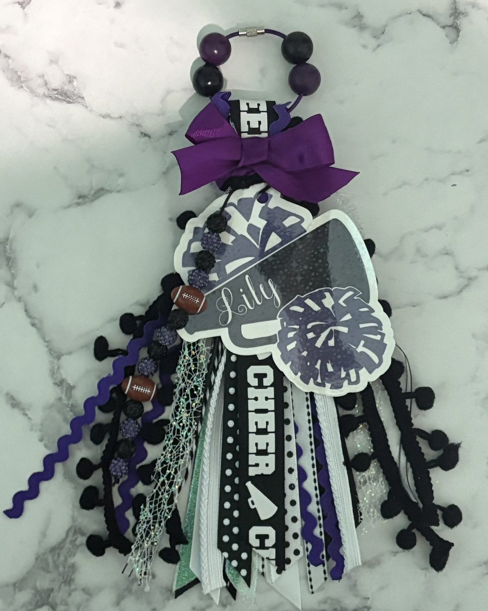 dg8201's tweet photo. Cheer and Football Tassels 📣🖤🤍💜🏈 https://t.co/UgPEwBF9vY