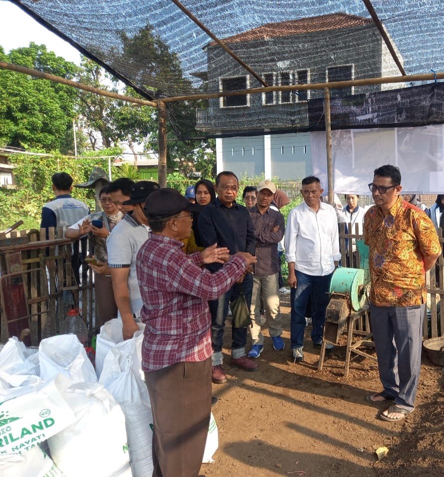 Melihat Integrated Farming System di Desa Gulang, Kec. Mejobo, Kab Kudus, Jawa Tengah

Bersama semangat Mendes PDT <a href="/YandriSusanto27/">Yandri Susanto</a> #bangundesabangunindonesia

<a href="/prabowo/">Prabowo Subianto</a> 
<a href="/KemensetnegRI/">Sekretariat Negara</a> 
<a href="/setkabgoid/">Sekretariat Kabinet</a>