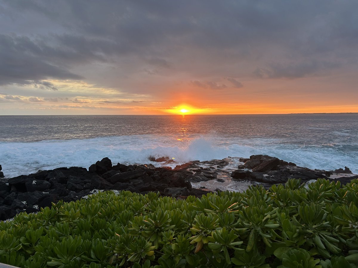 Chuck Box (@chuckbox1969) on Twitter photo Not a bad way to end a day! Not a bad way to end a day!
