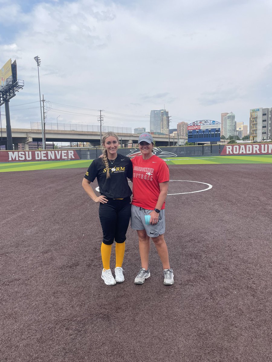 ciara_anthony_'s tweet photo. Thankful for the chance to attend the @RoadrunnerSB camp! 
The coaching staff provided tremendous insight that will help me continue to develop my game and pursue excellence on and off the field. 
@CoachVanW 
@AZBoltsWalding https://t.co/qErb9pkEZd