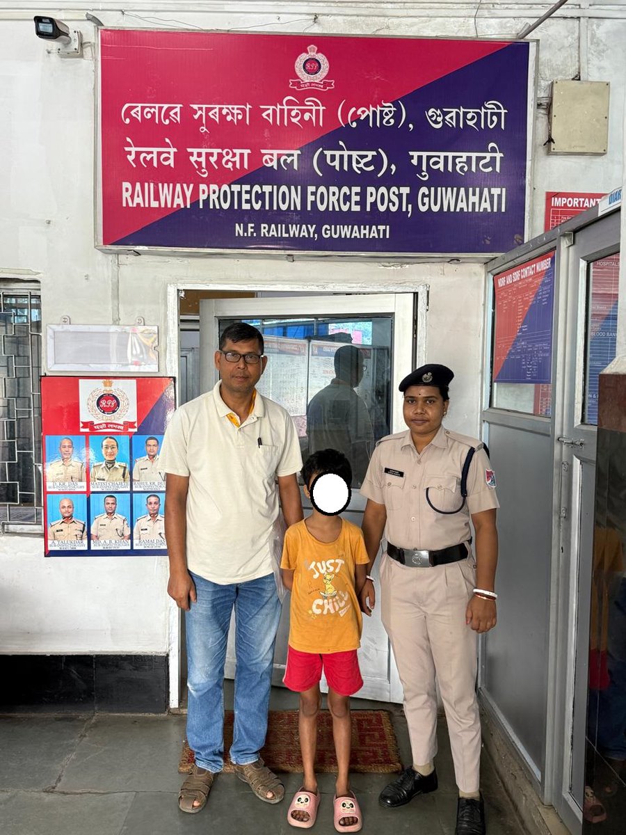 #OperationNanheFarishte
<a href="/RPF_INDIA/">RPF INDIA</a>
<a href="/RailMinIndia/">Ministry of Railways</a>
<a href="/zscrnfr/">ZSCRNFR</a>
<a href="/drm_lmg_nfr/">मं.रे.प्र.लामडिंग, पू.सी.रेलवे / DRM LUMDING NFR</a>
<a href="/rpfpcghy/">RPF post Guwahati</a>
On 10.08.2025  team of #RPF_Train escorting party rescued one minor girl from  T/No. 13174 at Guwahati Railway station &amp;  handed over to  Supervisor Railway Child Line Guwahati for better care.