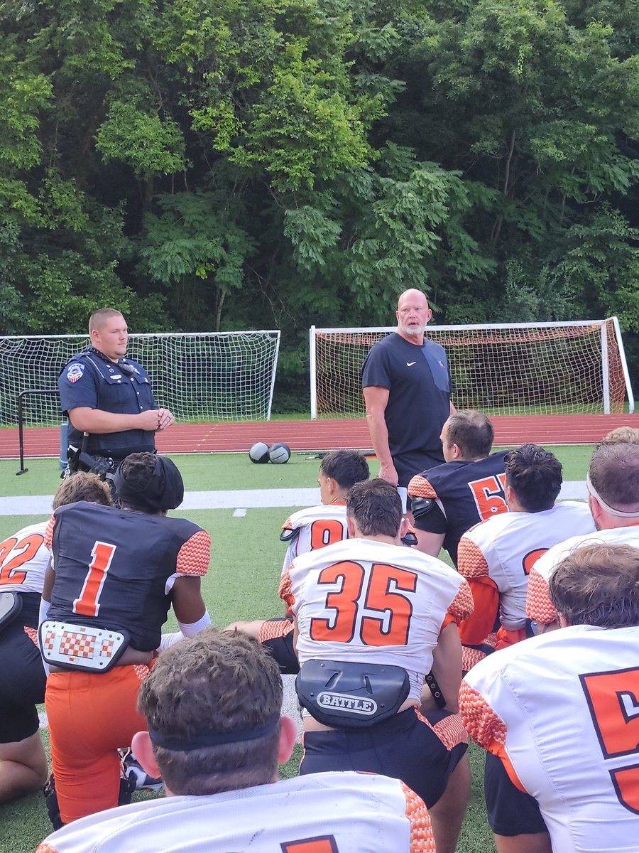 UPIKE FOOTBALL tweet media