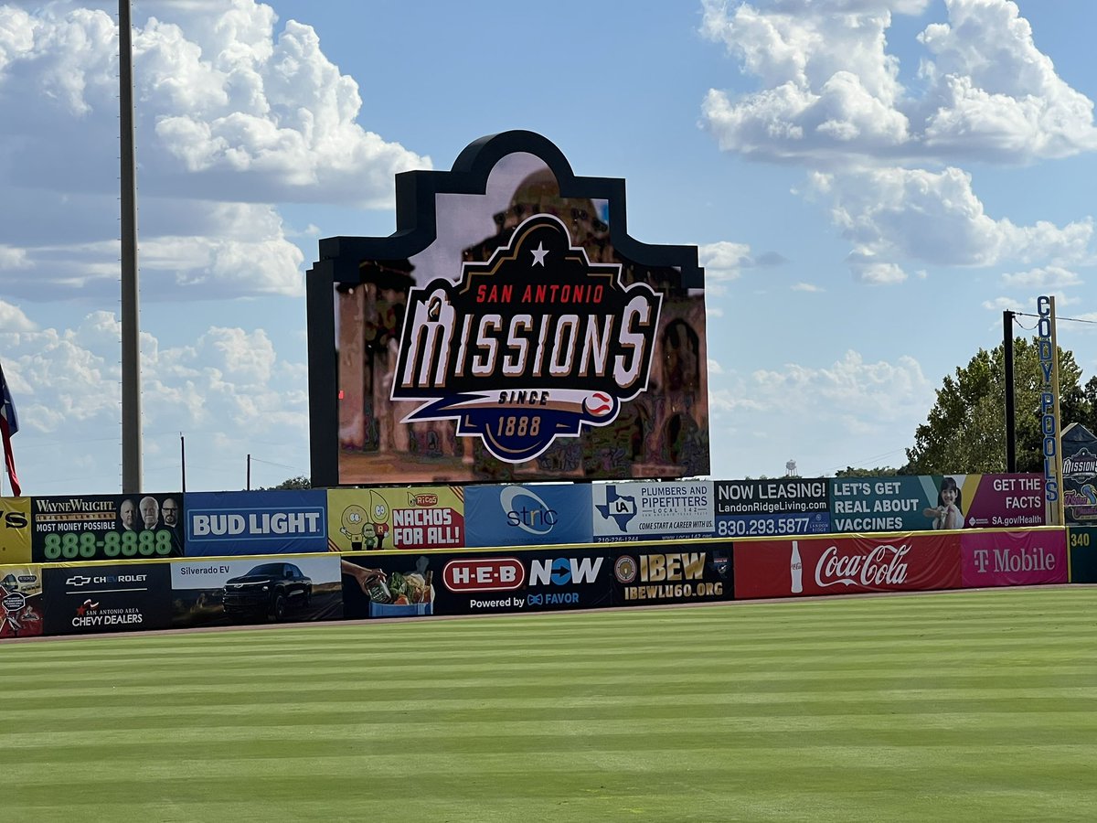 4017Crimson's tweet photo. Game 2 of the #2025baseballtour @missionsmilb https://t.co/ZAtILlhqci