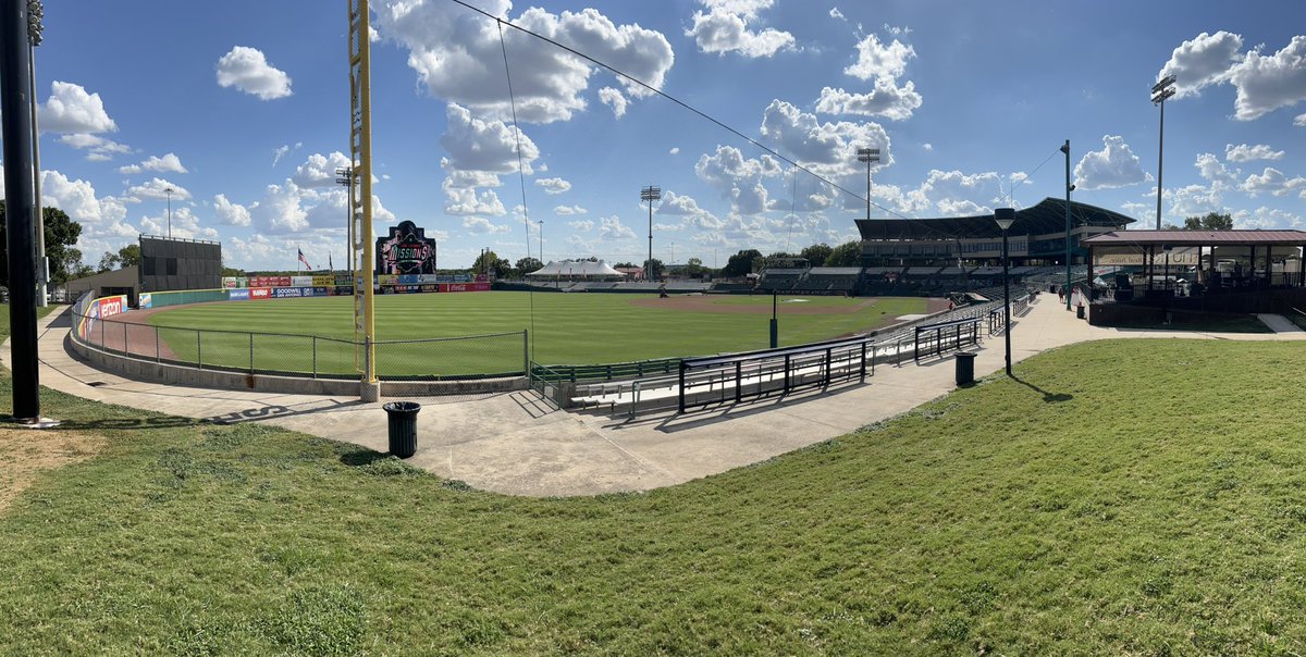 4017Crimson's tweet photo. Game 2 of the #2025baseballtour @missionsmilb https://t.co/ZAtILlhqci