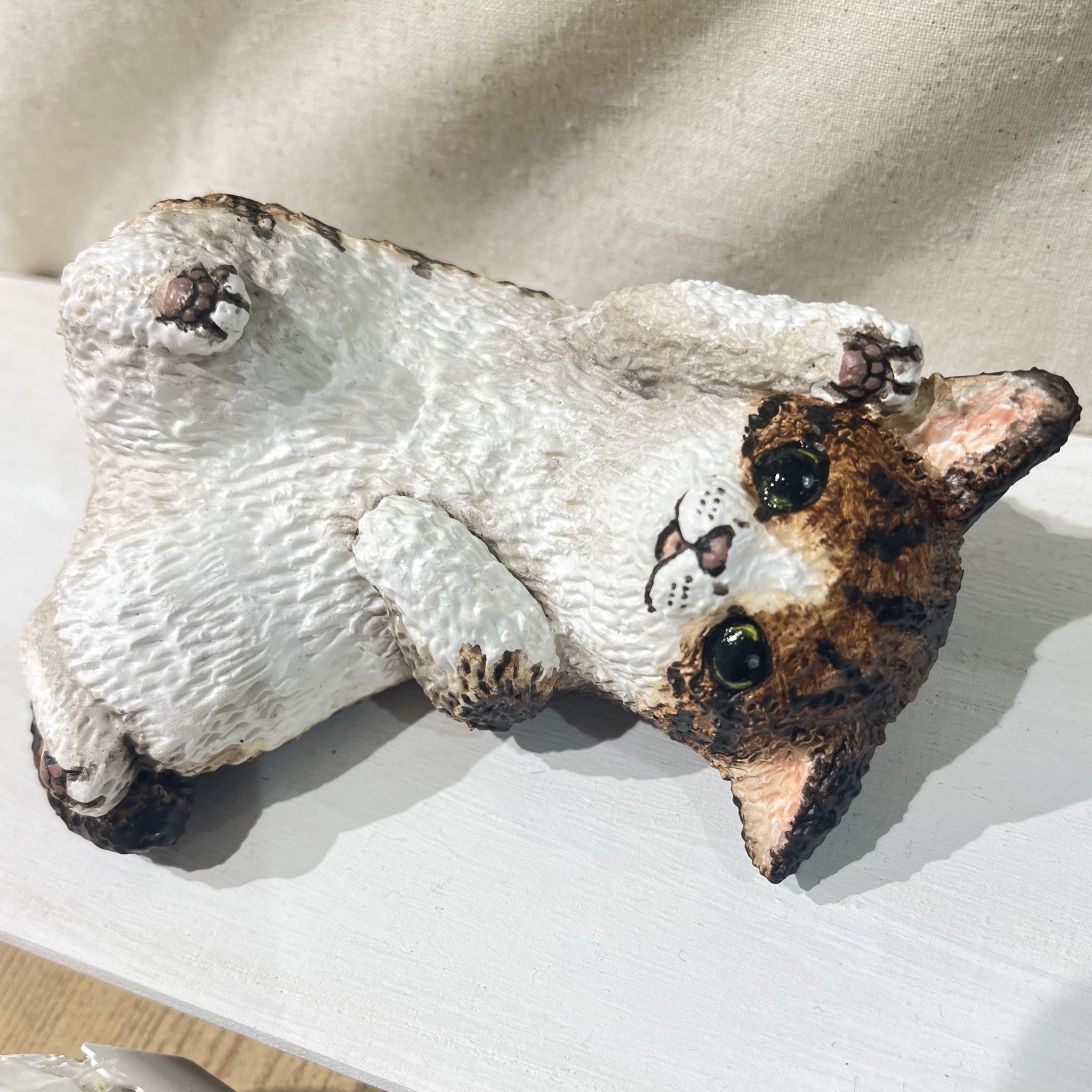 金田花季　原画　「どうしても鳥に好かれちゃうねこ」 金田 花季｜京都 たち吉（和食器）