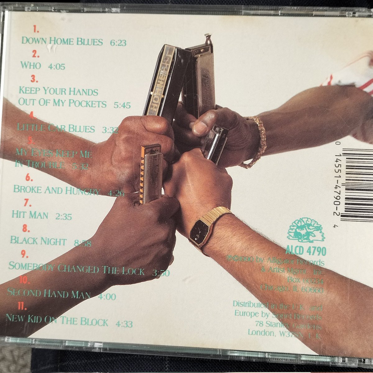 Toyskameta's tweet photo. 本日の出勤BGMは
James Cotton, Junior Wells, Carey Bell, Billy Branch – Harp Attack!
でした
マーズアタックより6年も前なんだぞ…(関係ない)
#出勤BGM #jamescotton #juniorwells #careybell #billybranch #harpattack https://t.co/YC8SEd4l2A