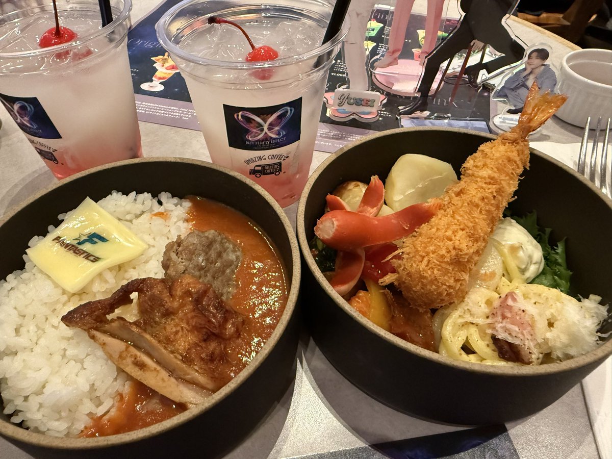 yuseyuse877315's tweet photo. お誘い頂いて行ってきたぁ
初めましてなのに喋りまくってたから衣装とかパネルとか全然撮れなかった🤣
次ちゃんと撮るwww
25*8*9
#FANTASTICS
#コラボカフェ
#BUTTERFLYEFFEC https://t.co/HQ9qiKrsTI