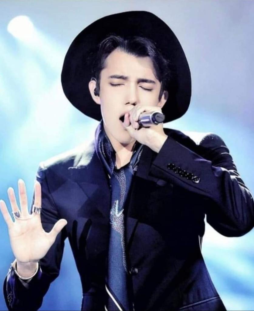 <a href="/Fanclub_phoenix/">Феникс 🔥</a> La magia de la música une a México y Dimash en un concierto inolvidable

CONCIERTO DIMASH MEXICO
#StrangerTourAmerica
CONCIERTO DIMASH NUEVA YORK