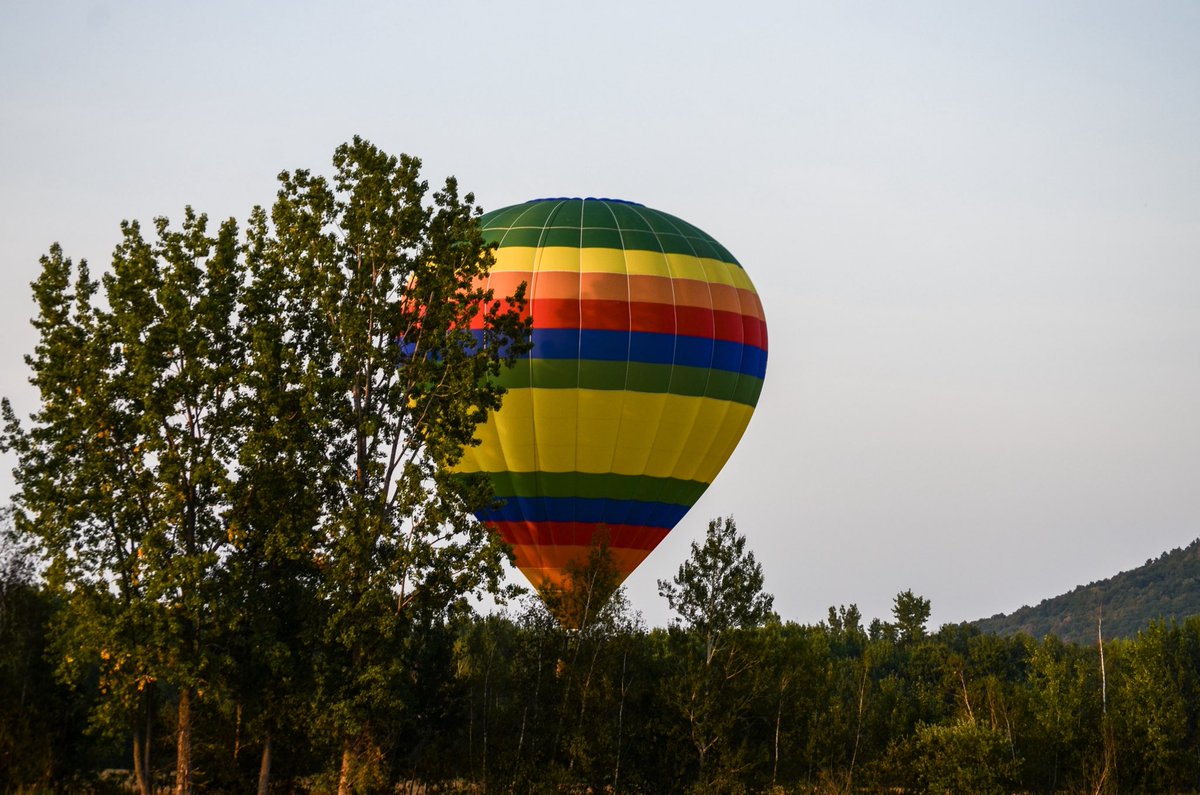 MathieuTye's tweet image. International de montgolfières de Saint-Jean-Sur-Richelieu 
Envolée du 10 août 2025 (soirée)
Atterrissage: secteur Mont-St-Grégoire et de Marieville