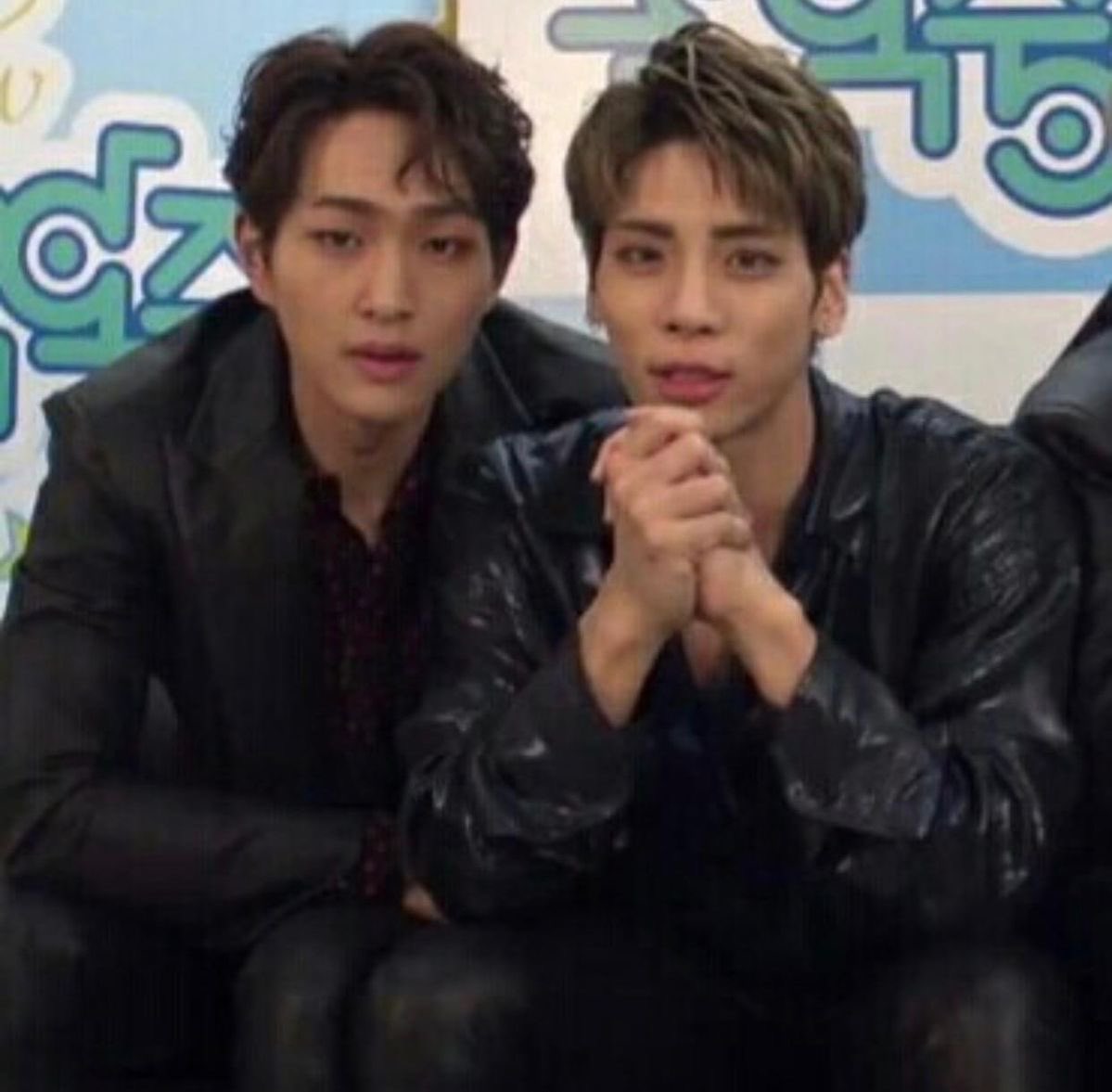 jjongsobaby's tweet photo. jinki &amp; his wife <333 https://t.co/zWsIYYcg5s