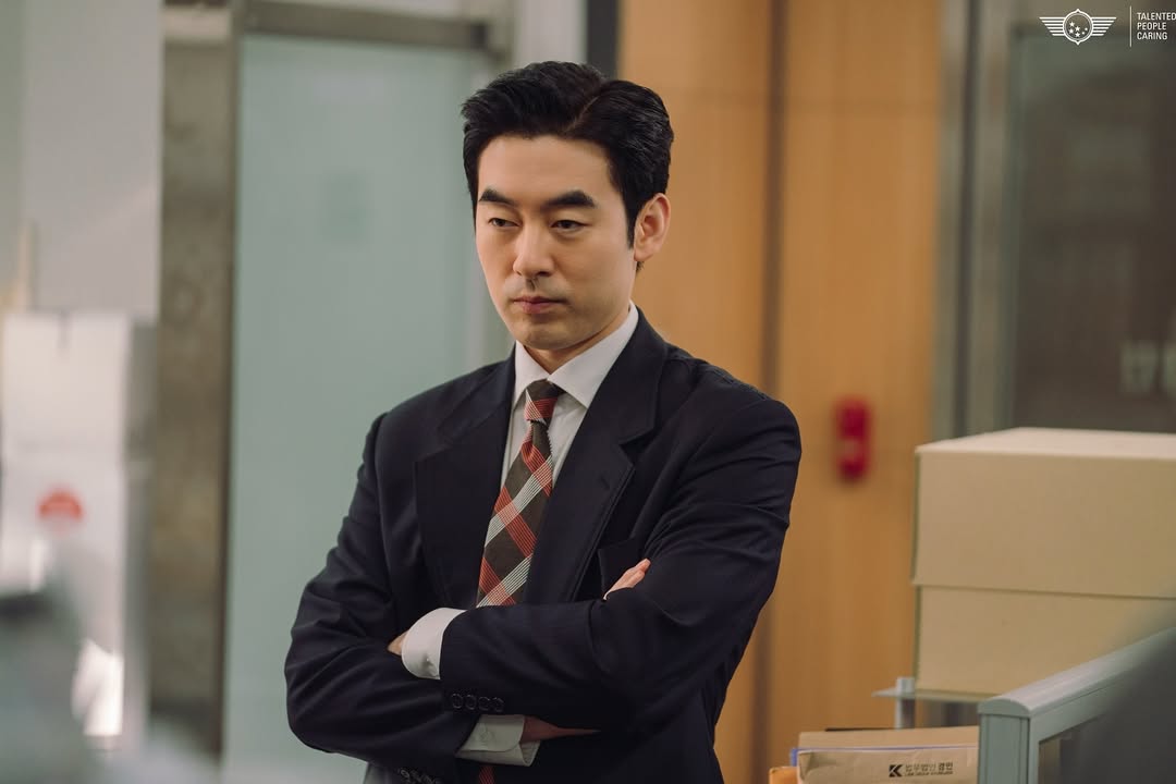 phs_archive's tweet photo. TPC-HIND
드라마 <서초동> 12회 비하인드 😎

🔗 https://t.co/XStsB38N60

#박형수 #ParkHyungsoo #tvN #서초동 #LawandTheCity https://t.co/DeeOR5bVZ9