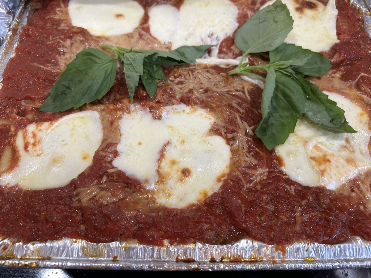 FoodStringer's tweet image. Celebrating S’mores Day with S’mores Sundaes to cap off our Italian supper to-night! Lasagna made with Sally’s tomatoes!