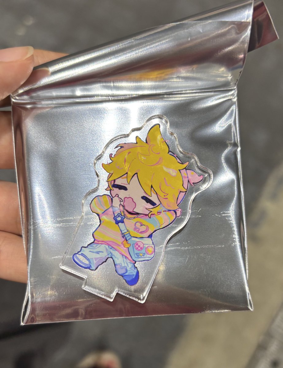 Ringo052728's tweet photo. [交換・譲渡]  39Culture 2025 スピードくじ　ミニアクリルスタンド

譲:鏡音レン
求:MEIKO
異種交換、希望額での譲渡可能です。
昼公演以外本日インテックス居ますのでお気軽にお声がけください。 https://t.co/m5KnqlKPtz