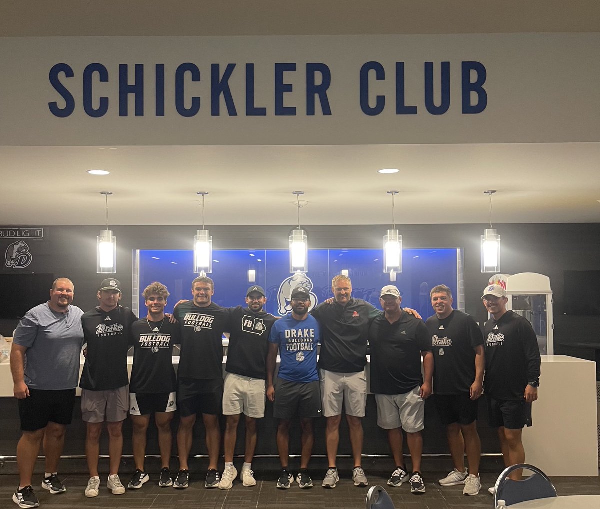 Drake Football (@drakebulldogsfb) on Twitter photo What an honor to have Drake alum <a href="/aaronwthomas/">Aaron Thomas</a> speak to our team tonight! Thank you for the powerful message! <a href="/EdThomasFF/">Ed Thomas FF</a>
#DSMHometownTeam What an honor to have Drake alum <a href="/aaronwthomas/">Aaron Thomas</a> speak to our team tonight! Thank you for the powerful message! <a href="/EdThomasFF/">Ed Thomas FF</a>
#DSMHometownTeam